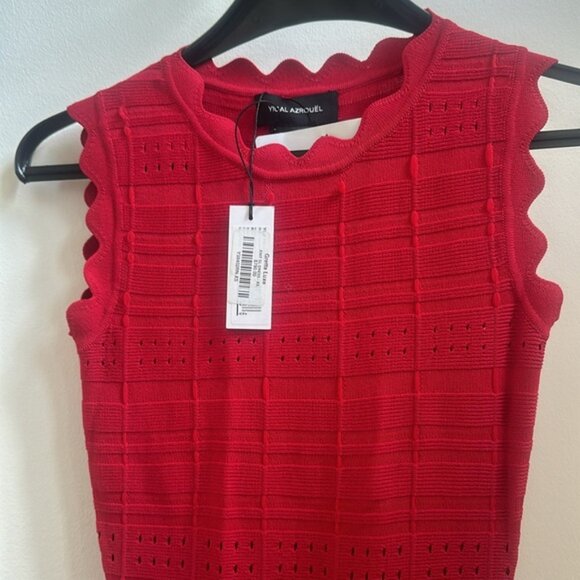 NWT Yigal Azrouel crew neck, knee length dress. 75% rayon and 25% nylon. - Picture 2 of 5